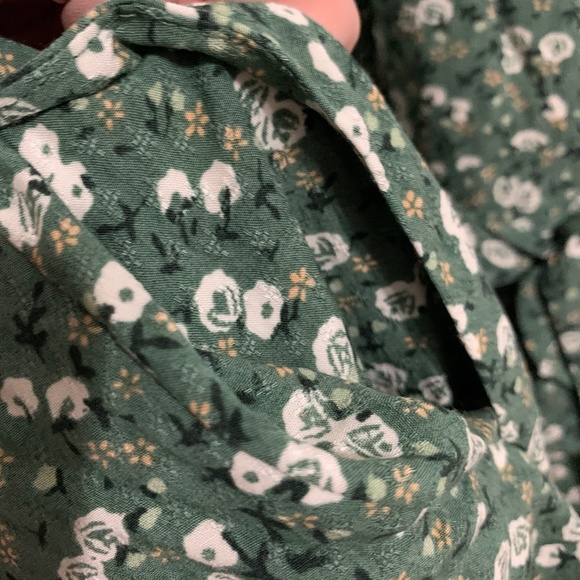 Trendy Green Dress with Flowers - Picture 13 of 13